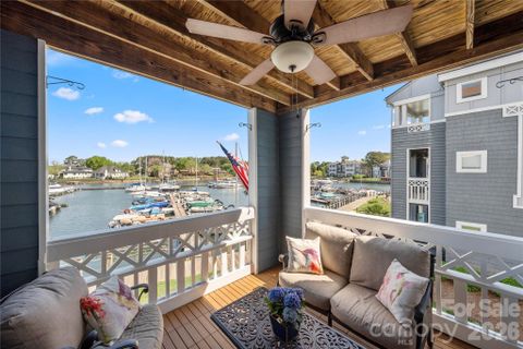 18679 Vineyard Point Lane