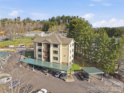 155 Gateway Drive sold home in Kensington Gate, Boone, NC