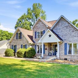 104 Ardmore Place
