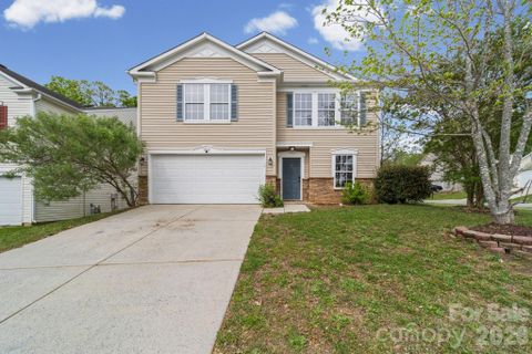 2902 Royal Fern Lane