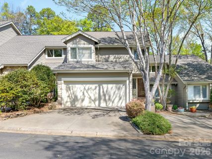 6516 Bentridge Drive pending home in Sharon View Place, Charlotte, NC