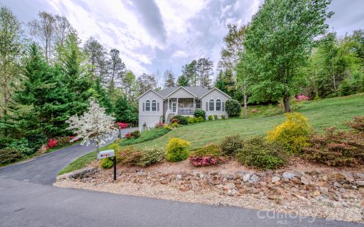 9 Double Eagle Drive