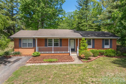 7 Crestview Court sold home in Mountain View, Arden, NC
