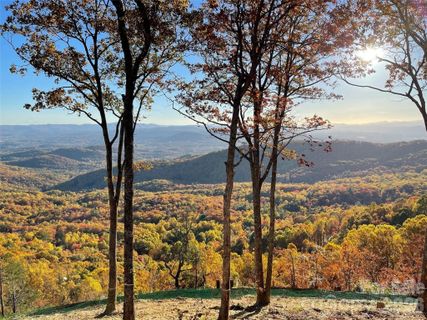 63 Summit Trail Drive pending home in Sprout, Hendersonville, NC