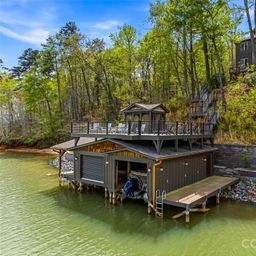 402 Holmstead Drive