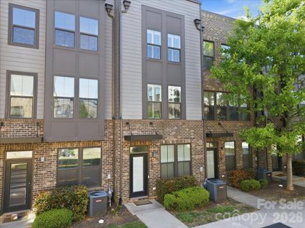 522 Music Hall Way