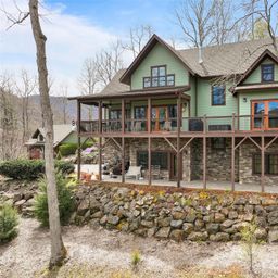 711 Winfield Drive