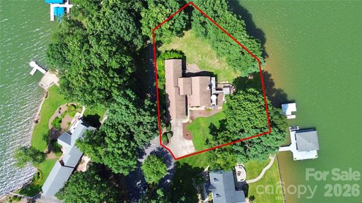 Homes in Waterfront Woodbridge, Kings Mountain