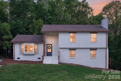 300 Dollar Circle pending home in Heritage Woods East, Charlotte, NC