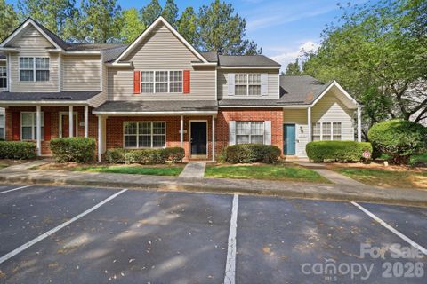 10142 Forest Landing Drive pending home in University Heights, Charlotte, NC
