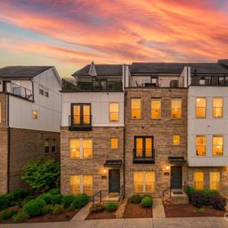 15036 New Amsterdam Lane