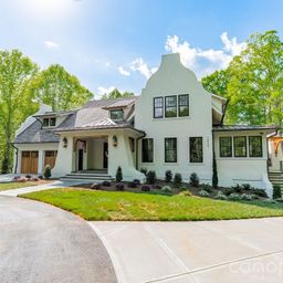 1052 Ventosa Drive
