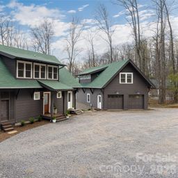 51 Summit Road