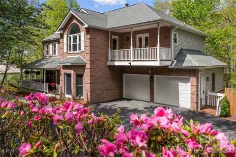 Homes in Estates Of Salisbury, Hendersonville