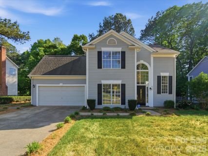 3129 Crescent Knoll Drive sold home in Brightmoor, Matthews, NC