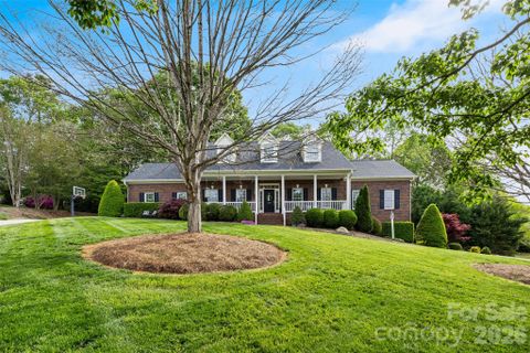 1004 Ashley Place sold home in Pinsto Forest, Belmont, NC