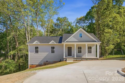 1740 Moss Court active home in Northwood Acres, Gastonia, NC