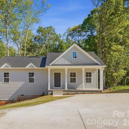 1740 Moss Court
