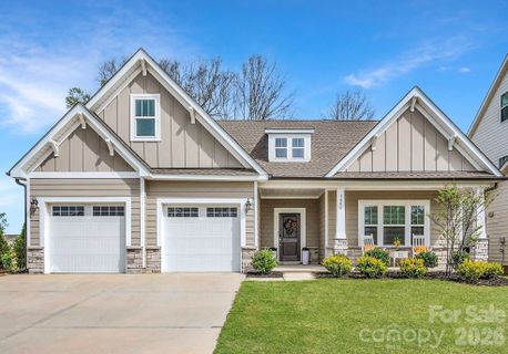 1406 Links Crossing Drive pending home in Stonebridge, Monroe, NC