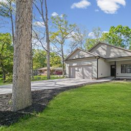 2119 Woodhurst Lane
