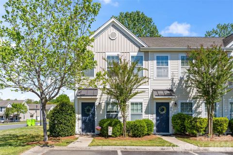 126 Cadbury Lane active home in Steele Meadows, Fort Mill, SC