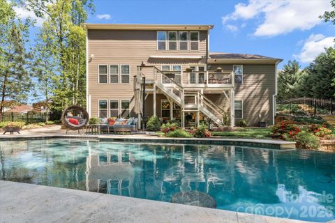 111 Abbeville Lane pending home in Bells Crossing, Mooresville, NC