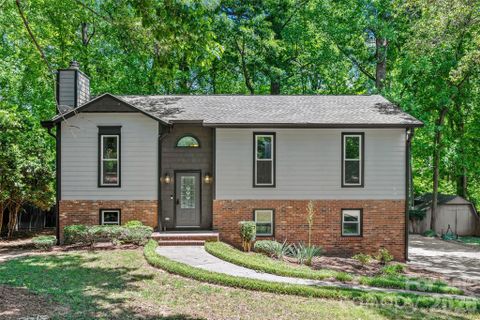 204 Swamp Fox Drive active home in Foxwood, Fort Mill, SC