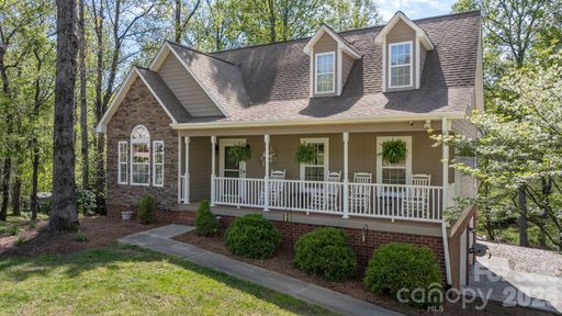 104 Buck Shoals Circle sold home in Deer Creek, Hudson, NC