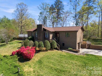 573 577 Randolph Road