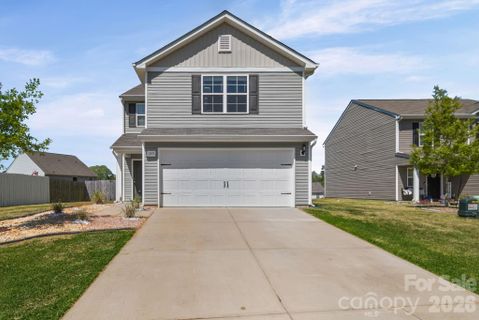135 Trail Wood Court active home in Village At Granite, Salisbury, NC