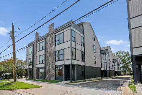 223 Freeland Lane
