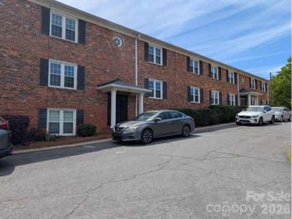 910 Mcalway Road active home in McAlway Manor, Charlotte, NC