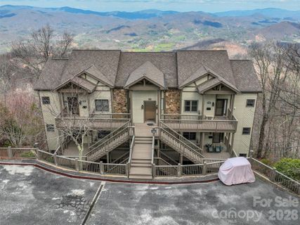 30 Club Villa Court active home in Mountain Air, Burnsville, NC