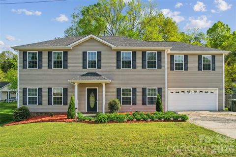 1042 Arrowhead Drive sold home in The Woods, Concord, NC