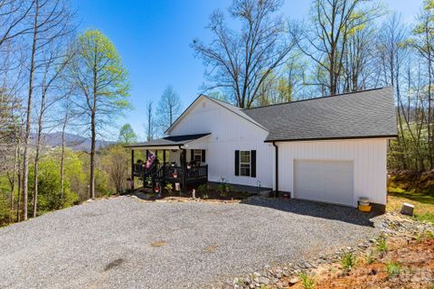 153 Fairlane Loop active home in Torwood, Whittier, NC