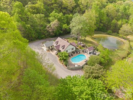 25 View Ridge Parkway pending home in Blue Mist Farms, Leicester, NC