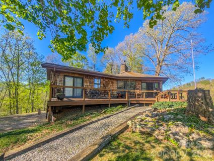 572 Pleasant Valley Road