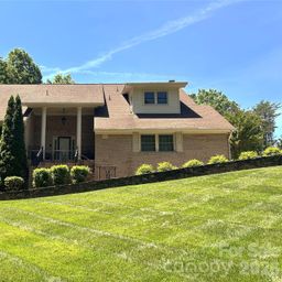 900 Courtney Court