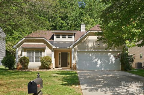4275 Wiregrass Road pending home in Legacy Park, Fort Mill, SC