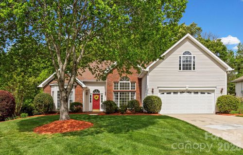 127 Nims Spring Drive sold home in Whitegrove, Fort Mill, SC