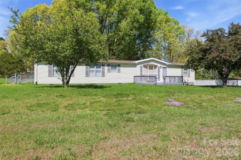 1235 Cheyenne Oaks Drive sold home in Cheyenne Oaks, Claremont, NC