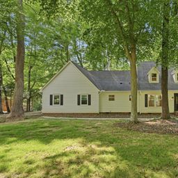3323 Lincoln Lane
