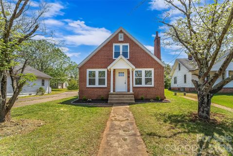 608 E Concord Street