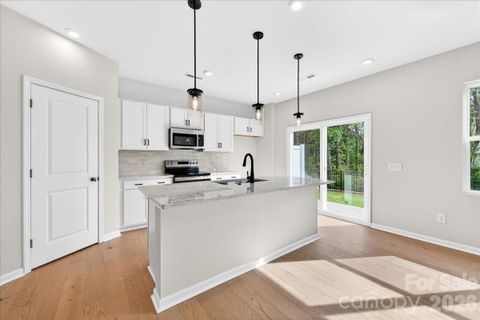 6053 Longar Lane pending home in Fifteen 15 Cannon, Charlotte, NC