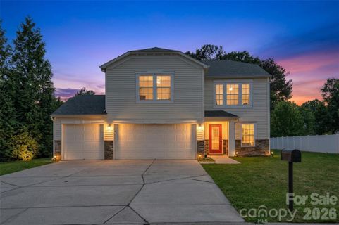 128 Longlea Drive sold home in Longlea Estates, Clover, SC