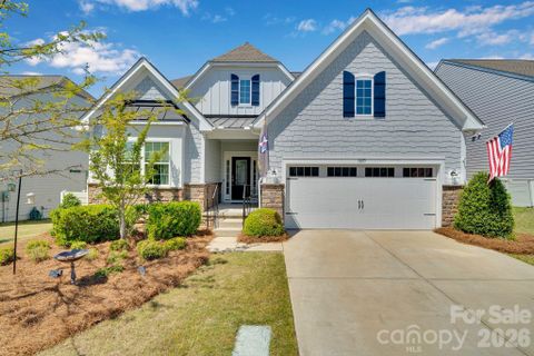 16815 Lookout Landing Lane active home in The Palisades, Charlotte, NC
