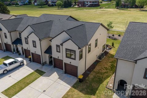 156 Shields Drive sold home in Country Club Villas, Lincolnton, NC
