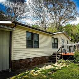 6 Lake Eden Circle
