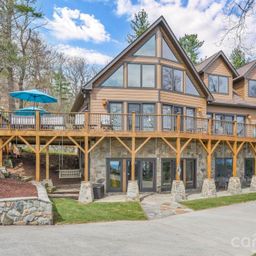 7054 Grandview Circle