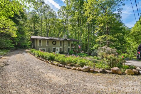134 The Trail active home in Maggie Valley Country Club Est, Maggie Valley, NC